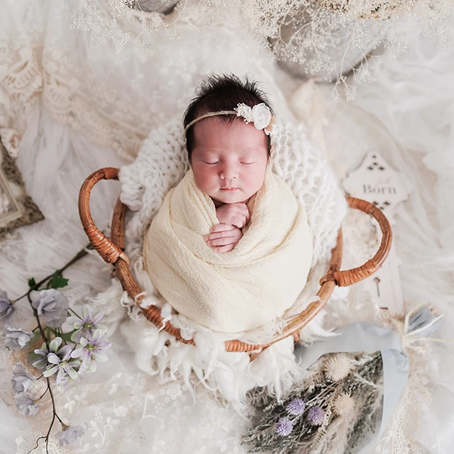 ニューボーンフォトのポーズ017 ニューボーンフォトのポーズの写真017