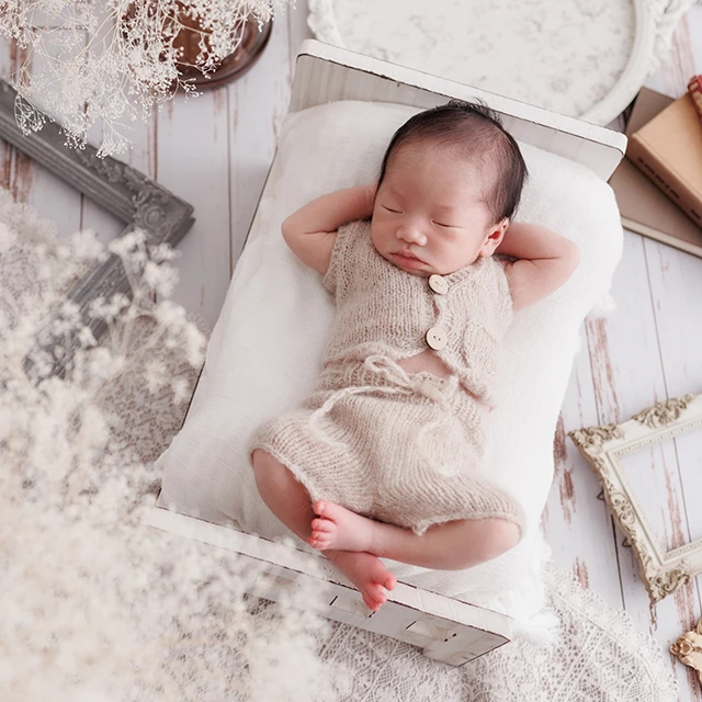 ニューボーンフォトのポーズ037 ニューボーンフォトのポーズの写真037